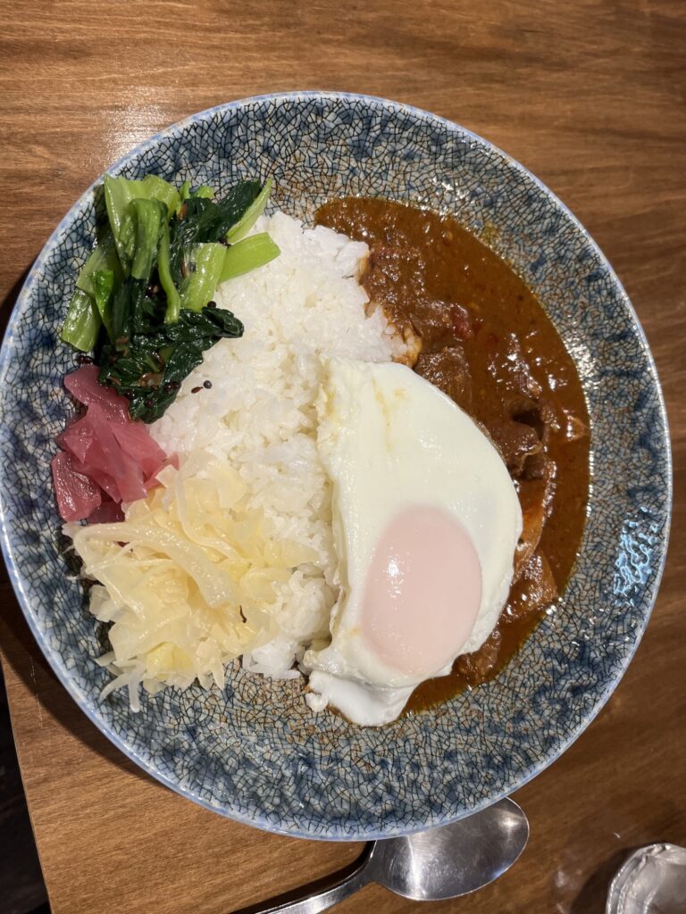 グートンのシェフこだわりのカレー